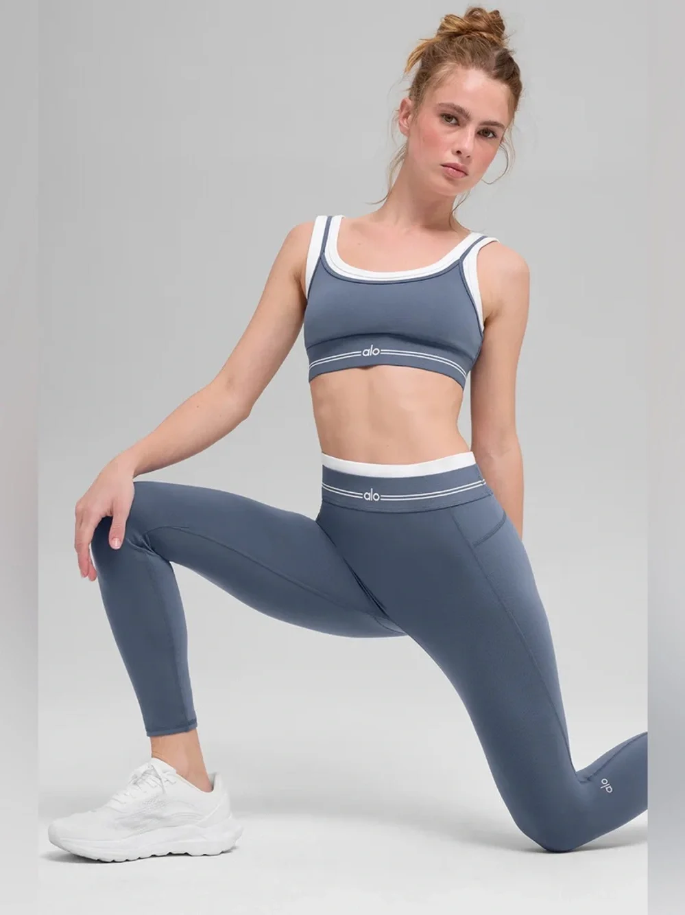 ALO YOGA | ✨NEW✨ Airbrush High-Waist 7/8 Better Together Legging in Bluestone/Wh